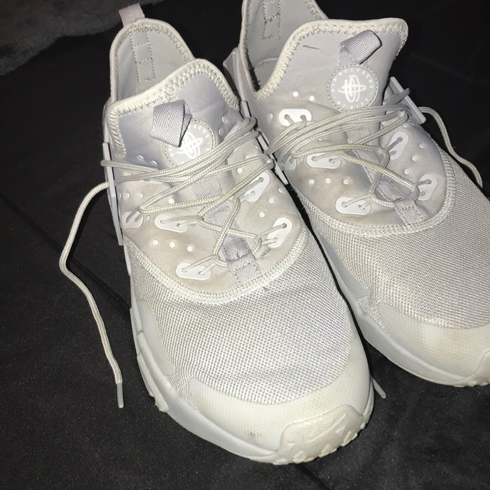 Grey Nike Huaraches